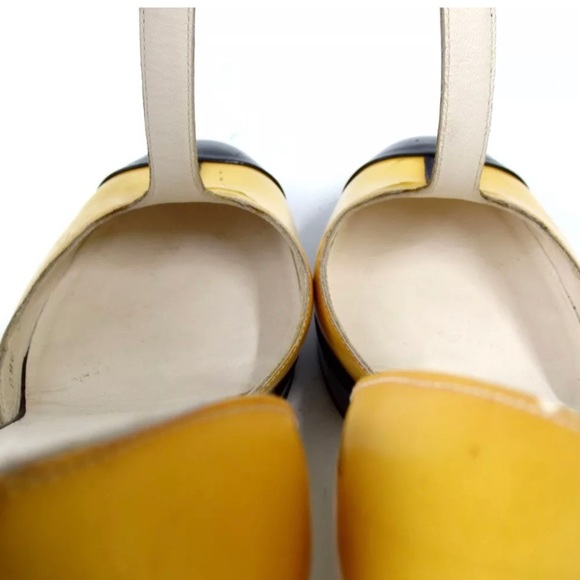 Chanel black in white strip vintage logo shoes - Picture 4 of 7